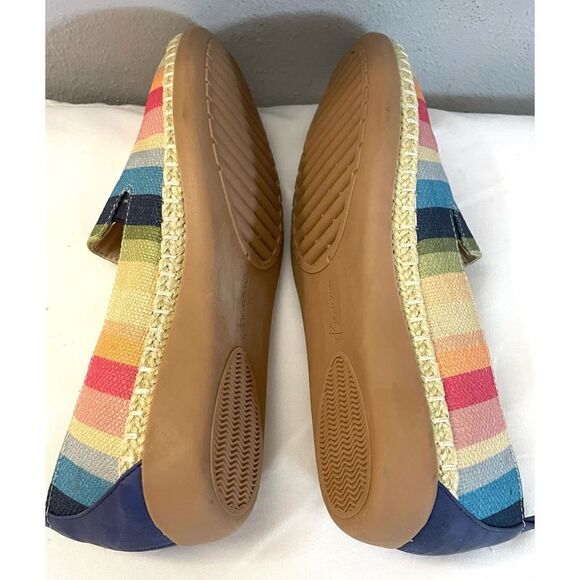 Beacon Fashion Multicolored Canvas Loafers Women’s Shoes Size 7 Medium New - Picture 9 of 12